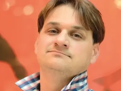 Мариан Бачев търси дарения, за да прати дъщеря си в Ню Йорк