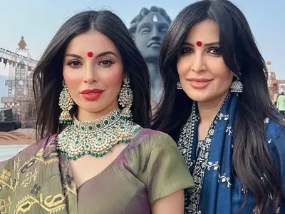 Мегз обикаля Индия с приятелки, не иска да се връща в България