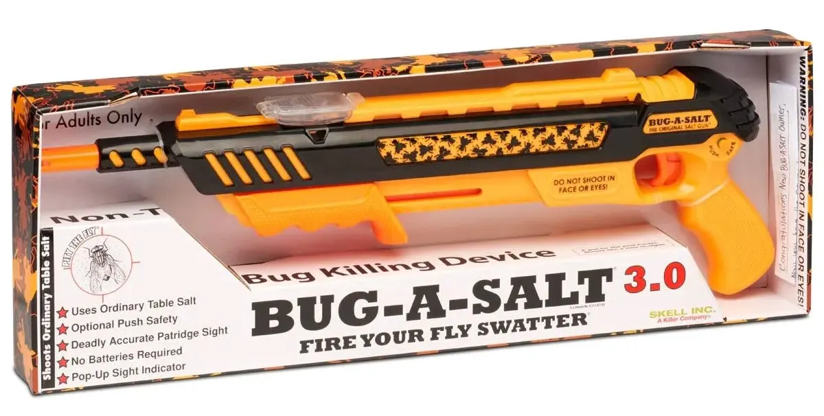 Мухи и комари? Пушките Bug-a-Salt ще решат всичките ви проблеми!