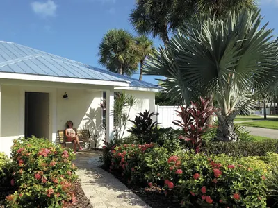 Нана живее в супер лукс в Маями (Снимки)