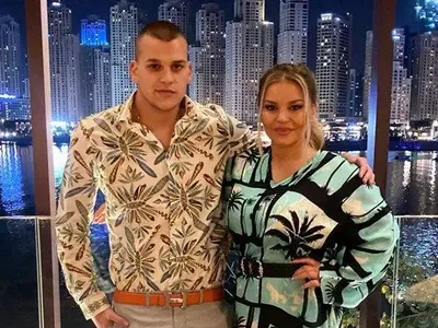 Не е за вярване! Чалга дивата ДесиСлава става баба на момиченце до дни (Снимки)