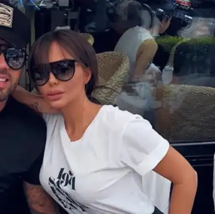 Николета Лозанова роди с астролог (Дядото Боби М. два дни не изтрезня от щастие)