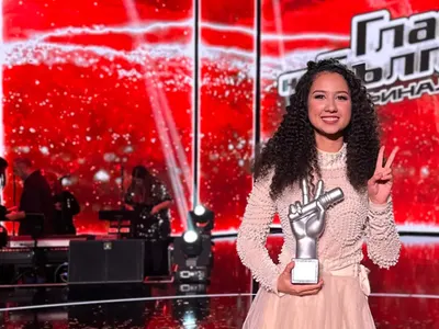 Победителката от “Гласът на България” става русалка на бала си