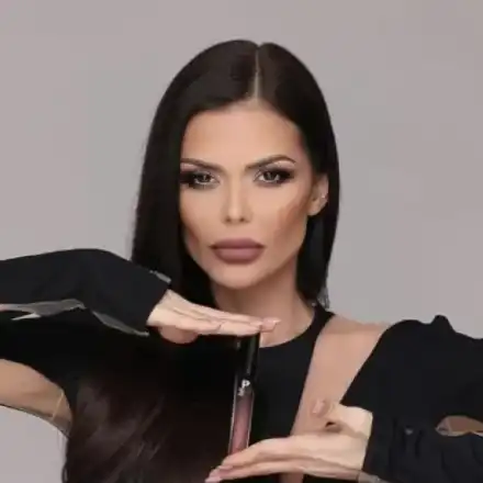 Преслава най-после си продаде пианото