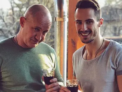 След скандала с битата съседка: Христо и Наум Шопови се сближиха