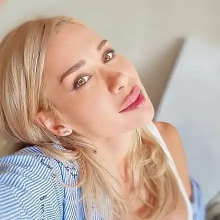 Сочената за победител от "Ергенът" започва бизнес, вижте как печели пари Надежда