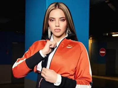 УНИКАЛНА! Вижте как изглежда Дара без капка грим