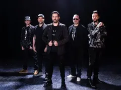 В новото видео на “Сленг”: Денис Топал събра мафията от “Братя”