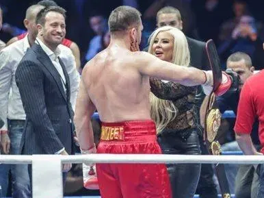 Вече не й пука: Андреа отсвирва боя на Кобрата (Снимки)