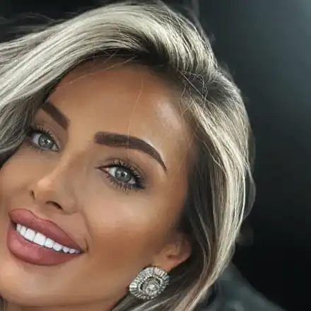 Златка Райкова се нашари с татуси СНИМКИ