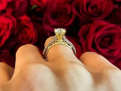 Златното момиче Християна Тодорова се СГОДИ! Кой е щастливецът? (ФОТО)