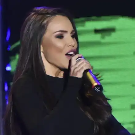 Алисия чукна 22 г. на сцената