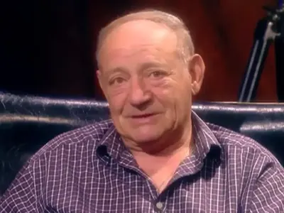 Антон Радичев емигрира в САЩ