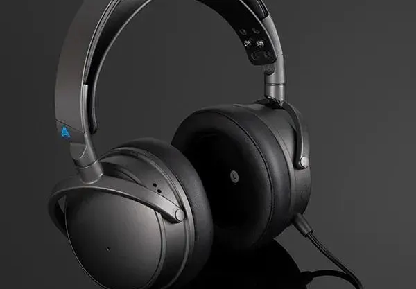 Audeze Maxwell са революция в гейминг слушалките