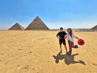 Бедуин спаси фолк певицата Рени от голям РЕЗИЛ в Египет (ВИДЕО)