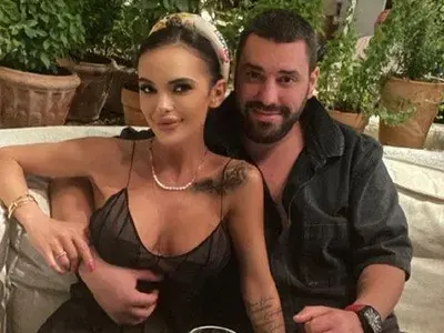 Чалгата – КАРЪК No. 1 в любовта! Звездните раздели на 2024г. СНИМКИ