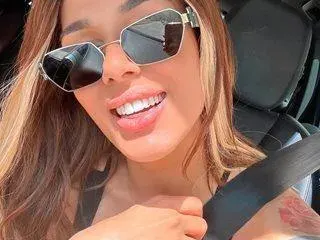 Чалгата на ВОЙНА срещу  Дебора и Диона: Заради такива като тях мислят всички ни за пияници, казва Екстра Нина