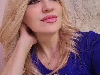 Чалгата на ВОЙНА срещу  Дебора и Диона: Заради такива като тях мислят всички ни за пияници, казва Екстра Нина