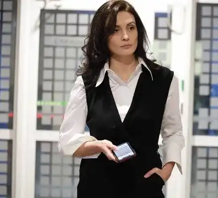 Диана Димитрова: Напускам театъра и киното! Пияна колежка ме пита за изоставеното ми  дете