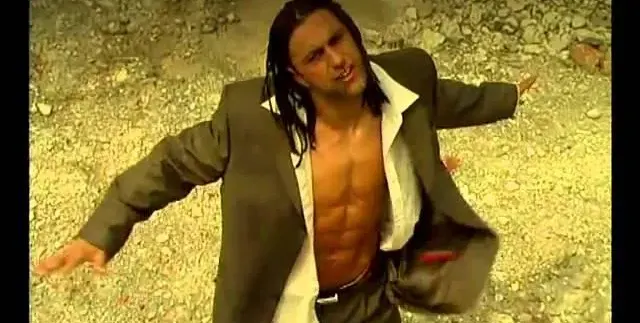 Диджей Дамян изваял мускули заради Ивана