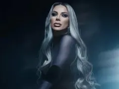 Емануела се гаври с майката на Елвиса в новата си песен