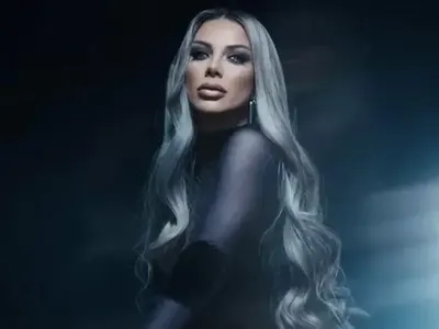 Емануела се гаври с майката на Елвиса в новата си песен