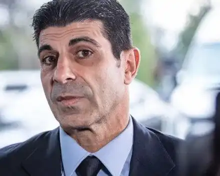 ГРЪМ: Гонзо крие син от фризьорката Цветелина