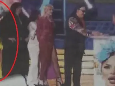 Иво Аръков  завъртя флирт с Отварачката в „Капките”! Вижте как опипва задните й части СНИМКИ