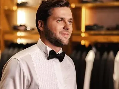 Измамник! Новият ерген крие гадже (Снимки)