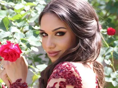 Като фолк фурия! Щерката на Фънки сложи силикон (СНИМКИ)