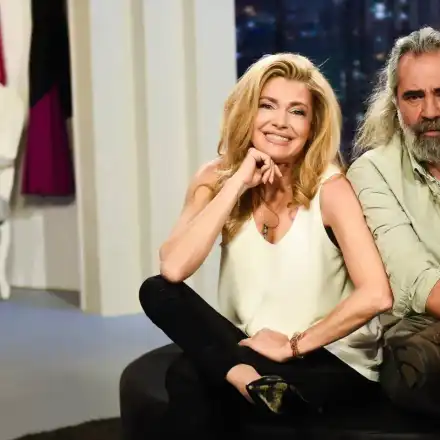 Кавгаджиите Андрей и Ернестина станаха дядо и баба и се кротнаха