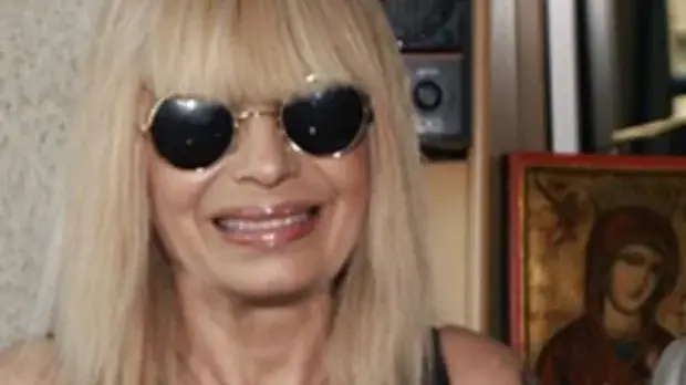 Лили Иванова тръгва на турне, екипът й на сух режим