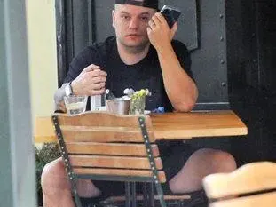 Лора Караджова ИЗБУХНА: Полицаите са като терористи, тормозят хората