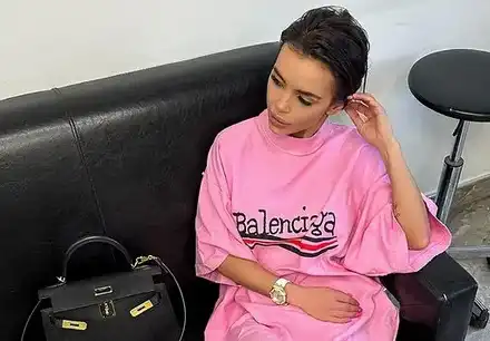 ЛУКСЪТ Я ГАЛИ: Мара Отварачката се разхожда с чанта за 40 бона, къта гардероб за милиони (СНИМКИ)