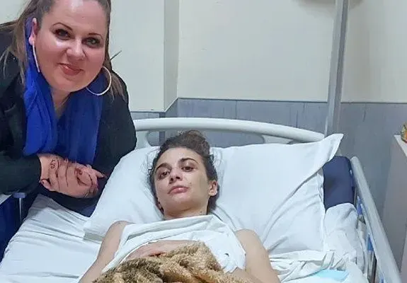 Майката на жестоко малтретираното момиче: Битата Ванеса може да остане инвалид