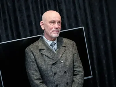 Малкович тайно у нас