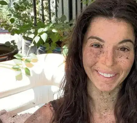 Мегз се закопа приживе (Шантаво фото)