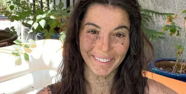 Мегз се закопа приживе (Шантаво фото)