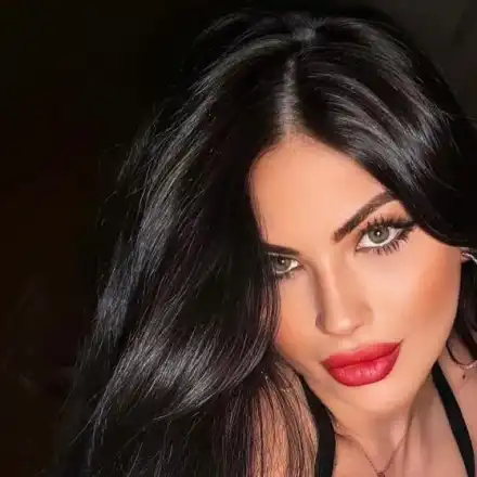 Мис България с нова пластика? Изпилиха носа на Тафкова! (ФОТО)