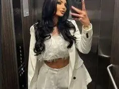 Мис България с пореден приз! Тафкова отличена със статуетка на „Лица за гордост“