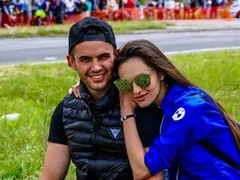 НАГЛОСТ: Снахата на Аня Пенчева завзе летище! Дрифтърката  дере такси от желаещите да карат кола на пистата