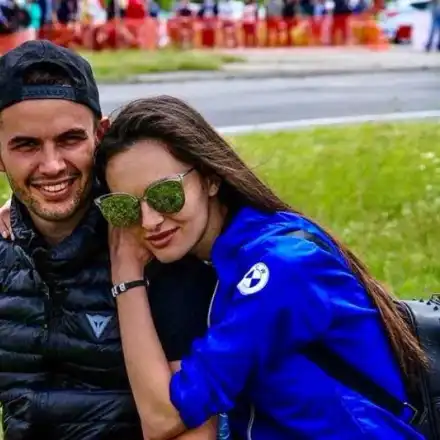 НАГЛОСТ: Снахата на Аня Пенчева завзе летище! Дрифтърката  дере такси от желаещите да карат кола на пистата