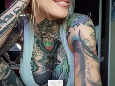 Най татуираната българка: Не съм излязла от пандиза