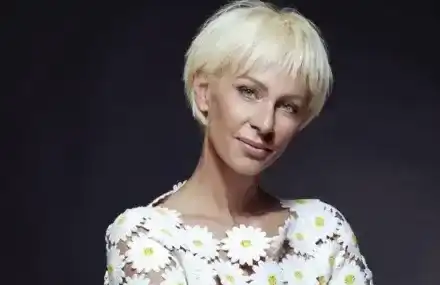 Нана Гладуиш чукна 50 години, моли се за здраве от Маями