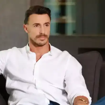 Ново амплоа от есента: Ергенът Виктор става тв водещ