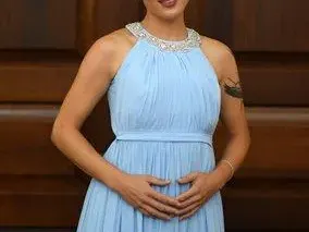 ПУСНА ГО НА ТЪРГ: Участничка от "Ергенът" разкрива тайните на шоуто с тефтер (Снимки)