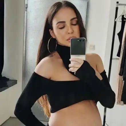 ПЪРВО ФОТО! Николета умили мрежата със снимка на бебето