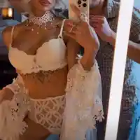 РЕЗИЛ! Анита цъфна по прозрачно бельо на сватбата си! Майка й облечена в бяло