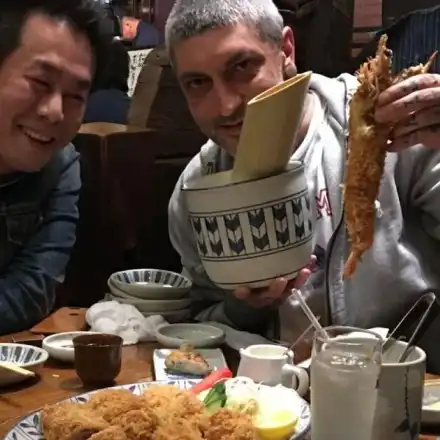 Шеф Михалчев пазарува в Япония