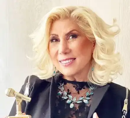 Силвия Кацарова си сменя лицето за 70-ия юбилей